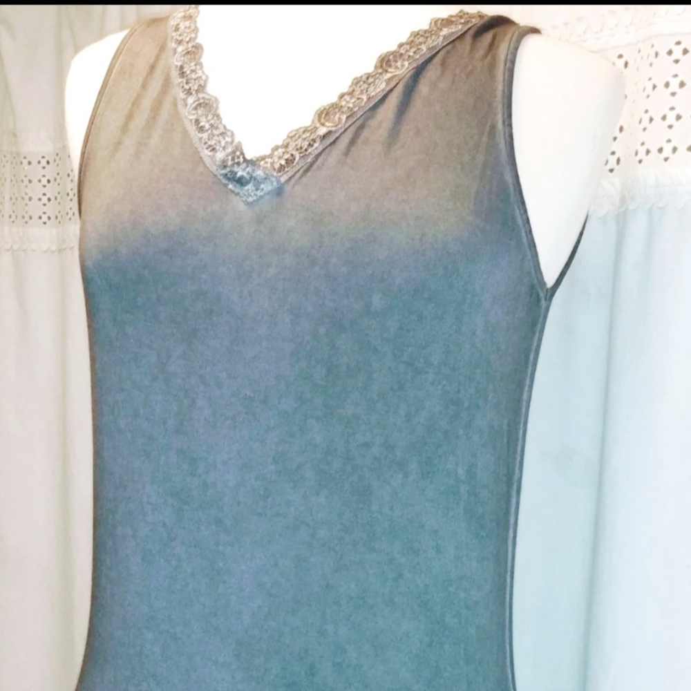 Monoreno Lace Collard Tank Top Large Gray Women's shirt
